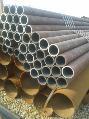 無縫管廠家常年現(xiàn)貨供應(yīng)20#碳素?zé)o縫鋼管，規(guī)格齊全，品質(zhì)保證
